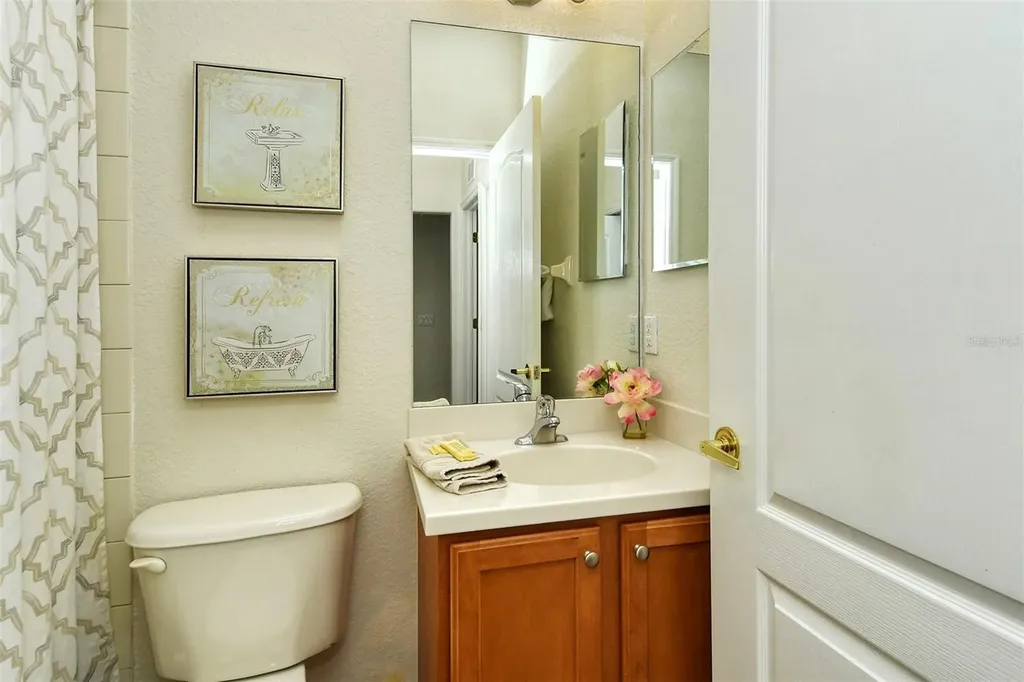 905 Fairway Cove Lane Bradenton FL 34212