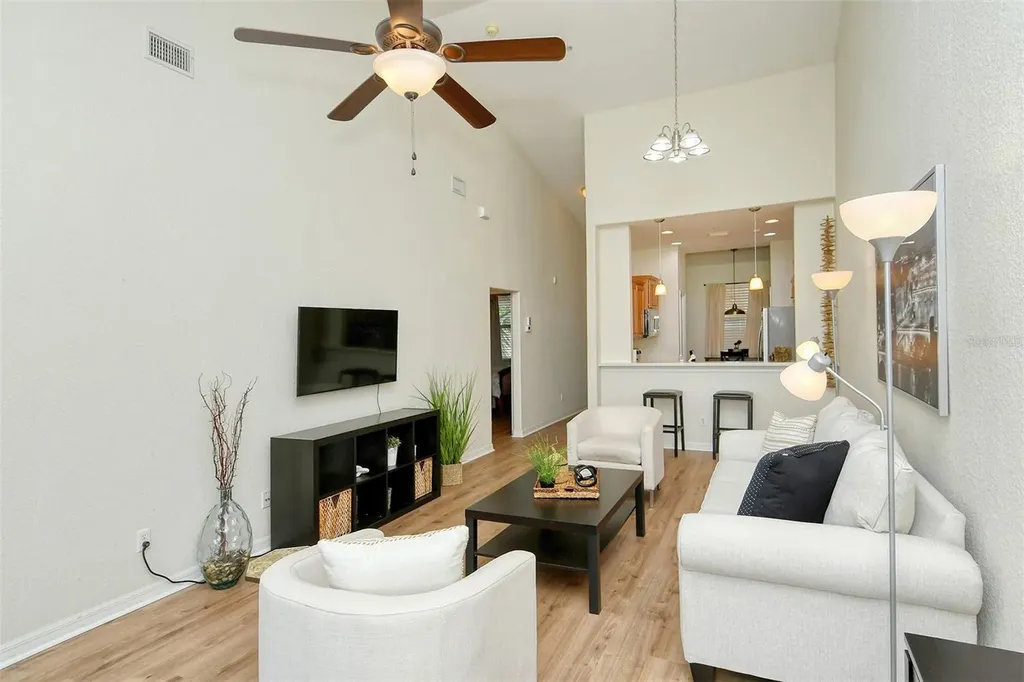 905 Fairway Cove Lane Bradenton FL 34212