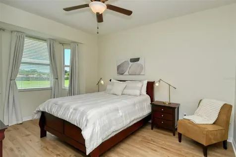 905 Fairway Cove Lane Bradenton FL 34212