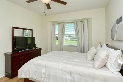 905 Fairway Cove Lane Bradenton FL 34212