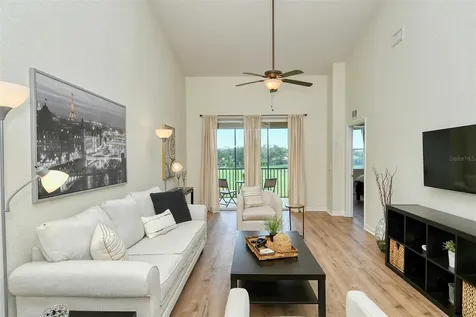 905 Fairway Cove Lane Bradenton FL 34212