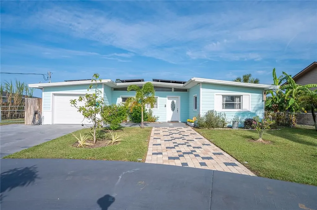 815 Blue Heron Boulevard Ruskin FL 33570