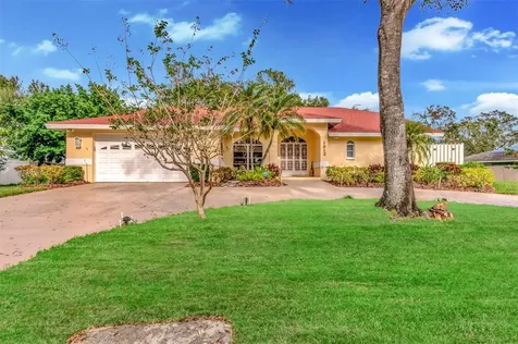 1912 Rolling Green Circle Sarasota FL 34240