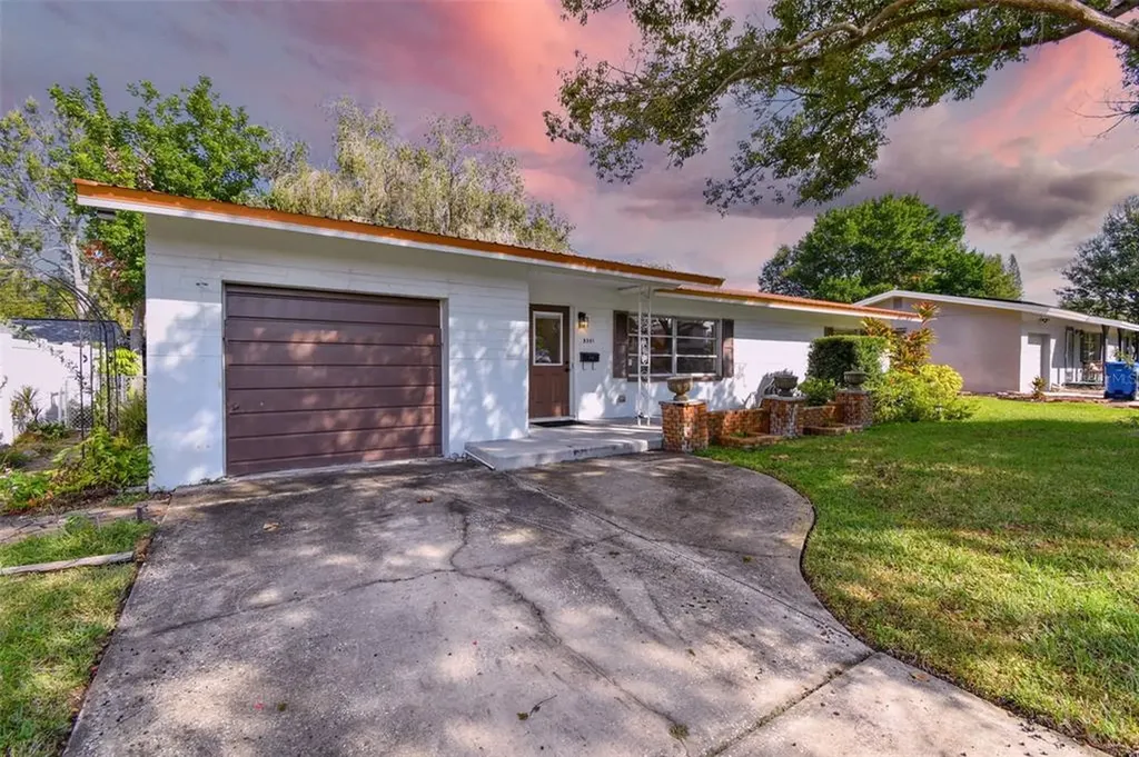 5301 16th Avenue N St Petersburg FL 33710