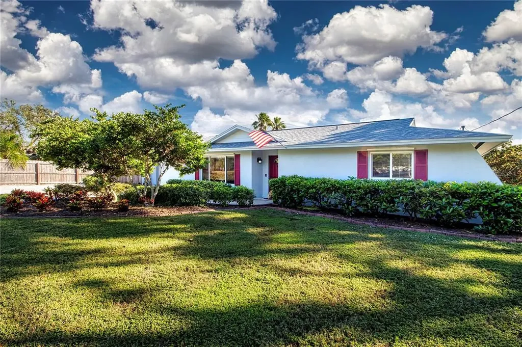 8915 17th Avenue NW Bradenton FL 34209