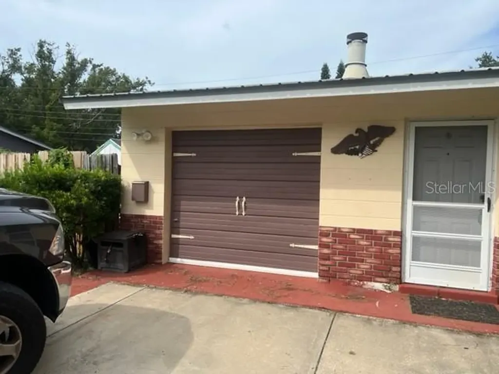5272 68th Street N St Petersburg FL 33709