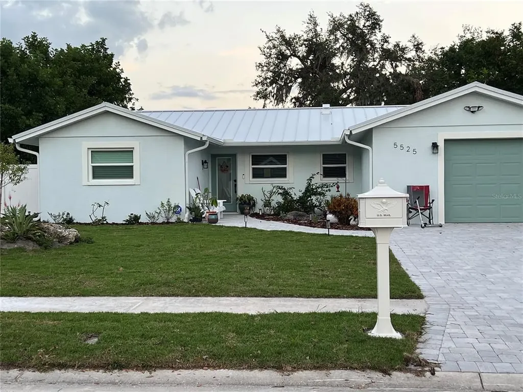 5525 Homewood Drive Sarasota FL 34232