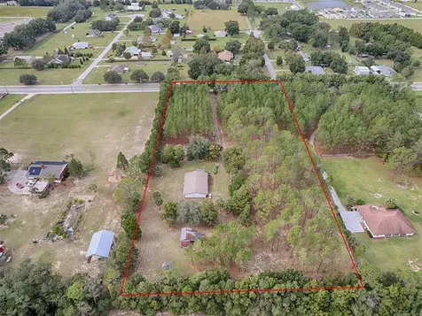 5104 E County Road Wildwood FL 34785