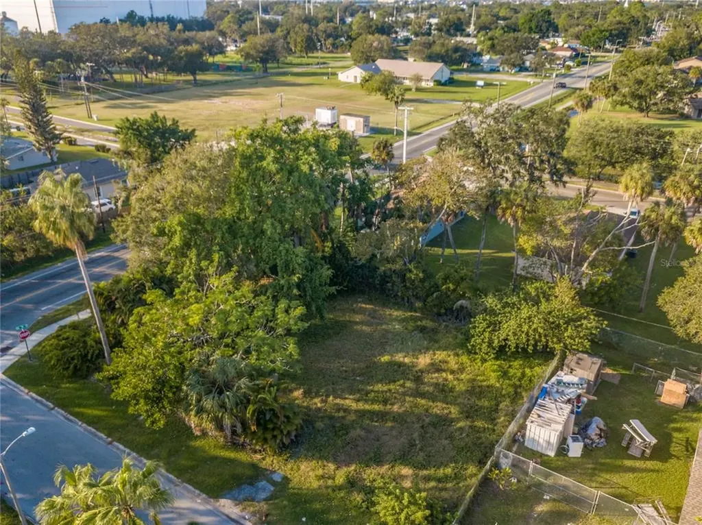 1307 15th Street E Bradenton FL 34208