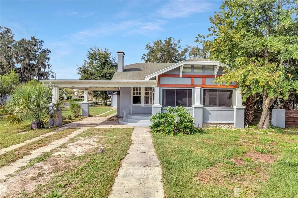 405 N New Hampshire Avenue Tavares FL 32778