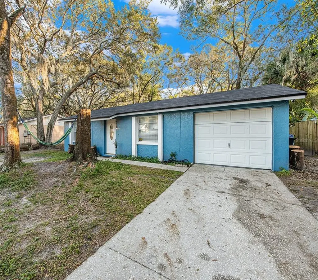 3639 Sugarcreek Drive Tampa FL 33619