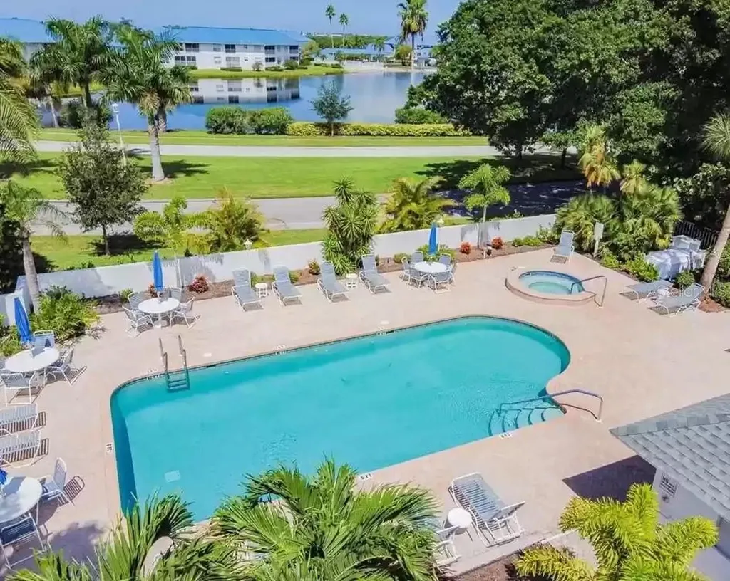 502 Sanderling Circle Bradenton FL 34209