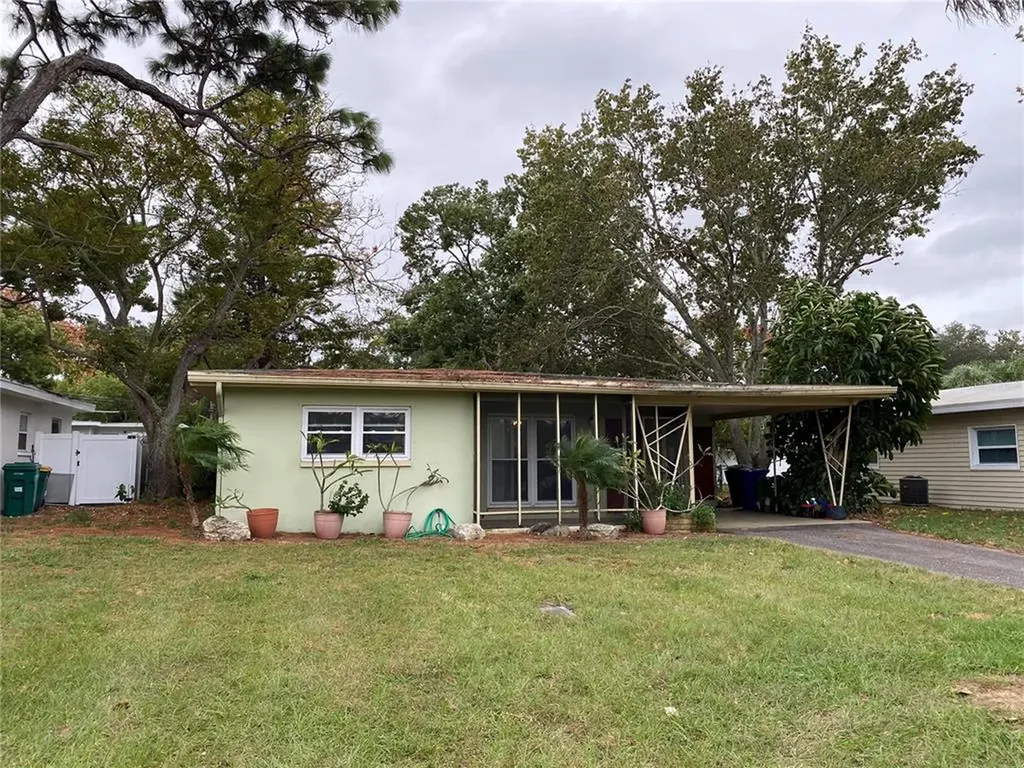 1961 Lakewood Drive Clearwater FL 33763