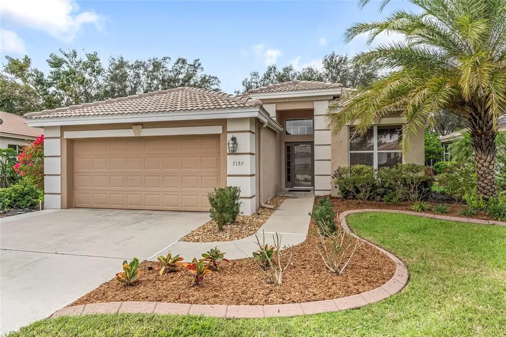 7157 Drewrys Bluff Bradenton FL 34203