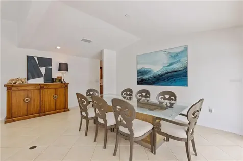 6080 Ravenwood Drive Sarasota FL 34243