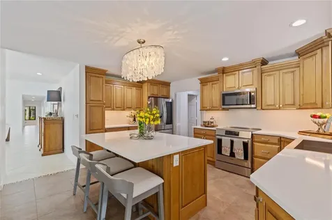 6080 Ravenwood Drive Sarasota FL 34243