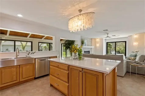 6080 Ravenwood Drive Sarasota FL 34243