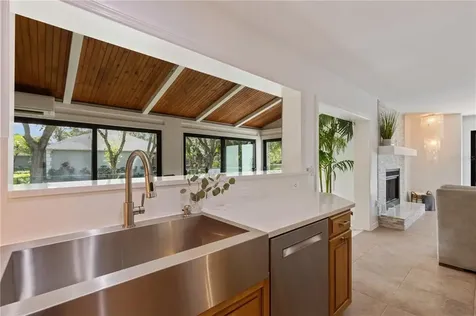 6080 Ravenwood Drive Sarasota FL 34243