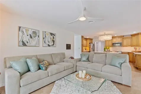 6080 Ravenwood Drive Sarasota FL 34243