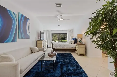 6080 Ravenwood Drive Sarasota FL 34243