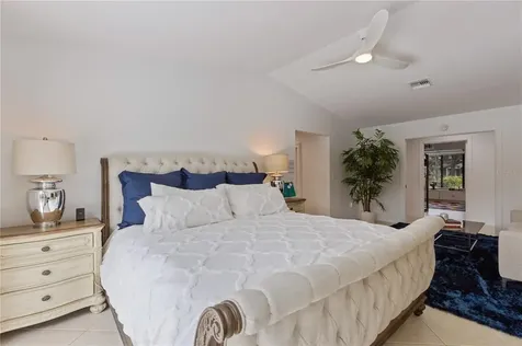 6080 Ravenwood Drive Sarasota FL 34243