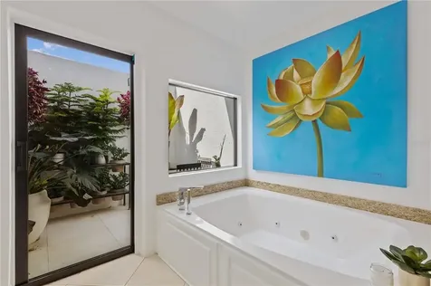 6080 Ravenwood Drive Sarasota FL 34243