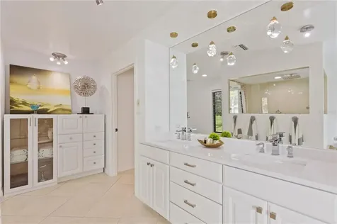 6080 Ravenwood Drive Sarasota FL 34243