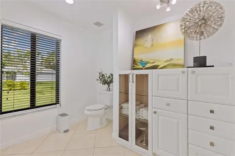 6080 Ravenwood Drive Sarasota FL 34243