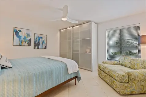 6080 Ravenwood Drive Sarasota FL 34243