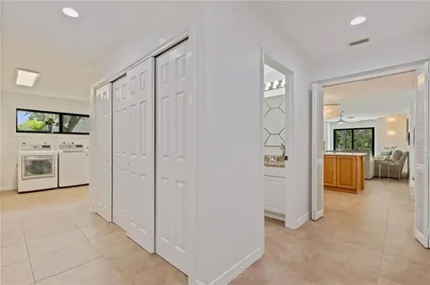 6080 Ravenwood Drive Sarasota FL 34243
