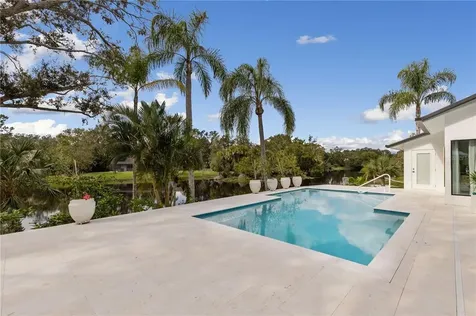 6080 Ravenwood Drive Sarasota FL 34243