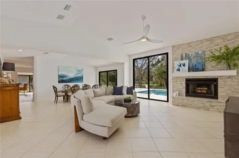 6080 Ravenwood Drive Sarasota FL 34243