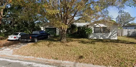 5943 35th Avenue N St Petersburg FL 33710