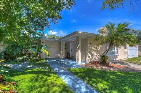 2530 Chapel Way Tampa FL 33618