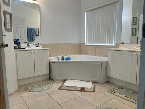 2710 Club Cortile Circle Kissimmee FL 34746
