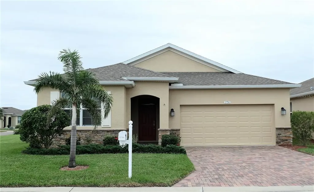 2728 Attwater Loop Winter Haven FL 33884