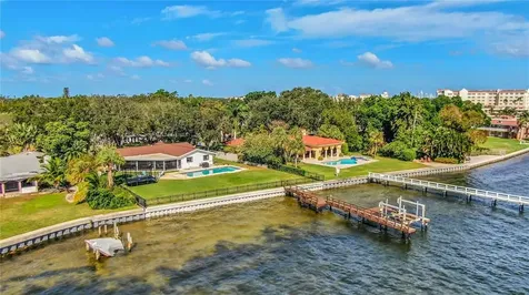 5820 Bahama Shores Drive S St Petersburg FL 33705