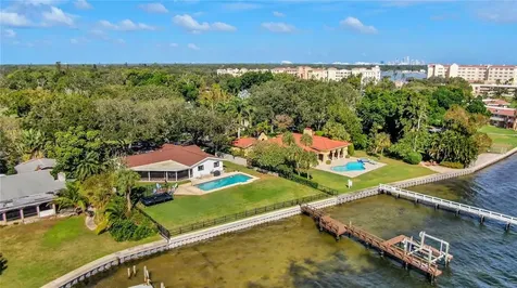5820 Bahama Shores Drive S St Petersburg FL 33705