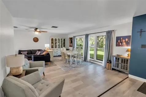 5820 Bahama Shores Drive S St Petersburg FL 33705