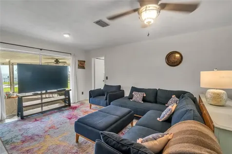 5820 Bahama Shores Drive S St Petersburg FL 33705