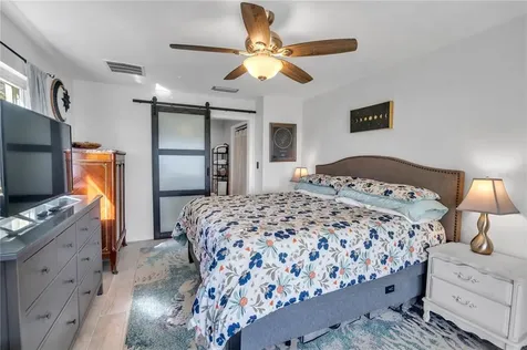 5820 Bahama Shores Drive S St Petersburg FL 33705