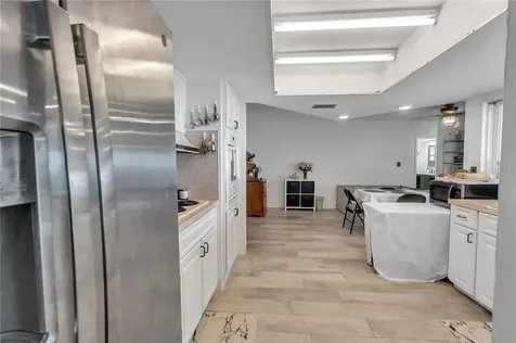 5820 Bahama Shores Drive S St Petersburg FL 33705