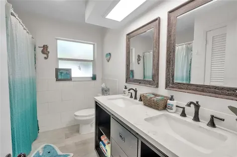 5820 Bahama Shores Drive S St Petersburg FL 33705