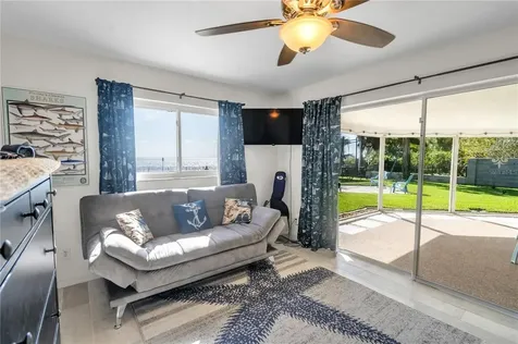 5820 Bahama Shores Drive S St Petersburg FL 33705