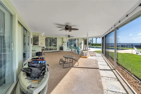 5820 Bahama Shores Drive S St Petersburg FL 33705