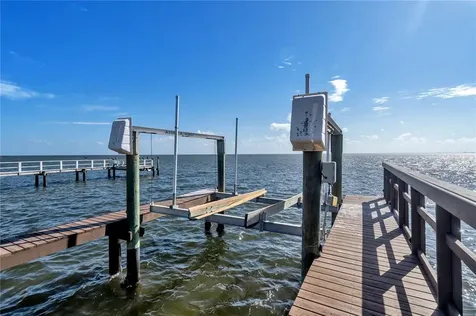 5820 Bahama Shores Drive S St Petersburg FL 33705