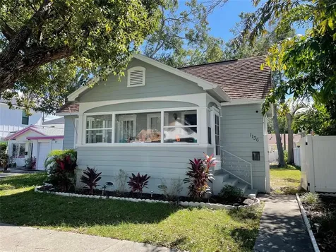 1136 19th Avenue N St Petersburg FL 33704