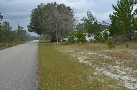 324 Corsica Avenue NE Lake Placid FL 33852