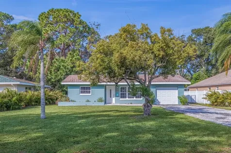 2135 Desoto Way S St Petersburg FL 33712