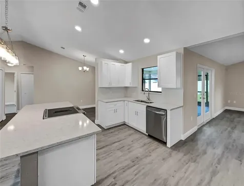 28 Bass Lake Drive Debary FL 32713